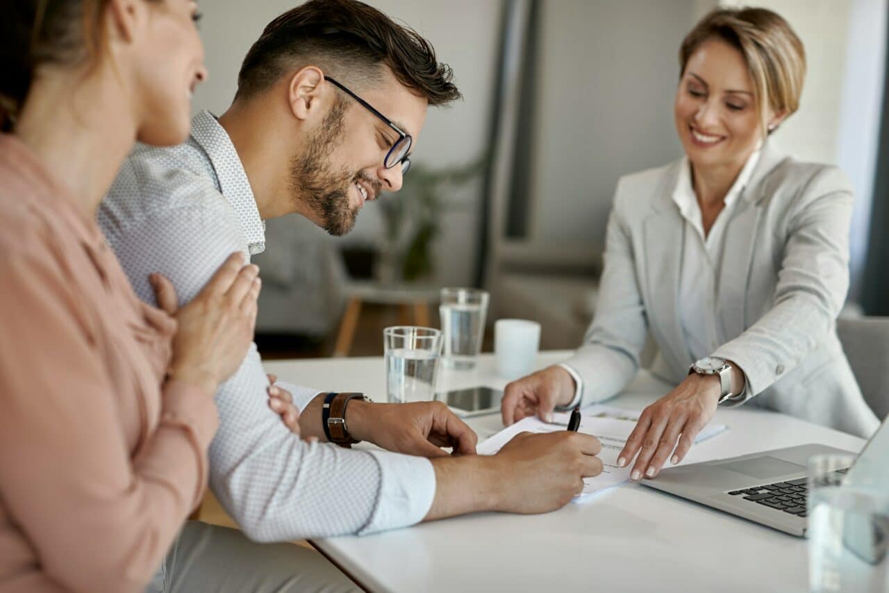 Formation de conseiller en assurance : pourquoi la posture compte autant que la technique